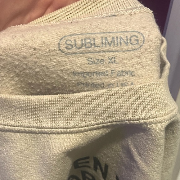 lighteeight pullover - Picture 2 of 2